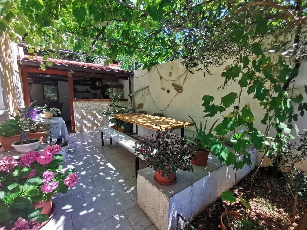Apartman Nekic Cres Dış mekan fotoğraf